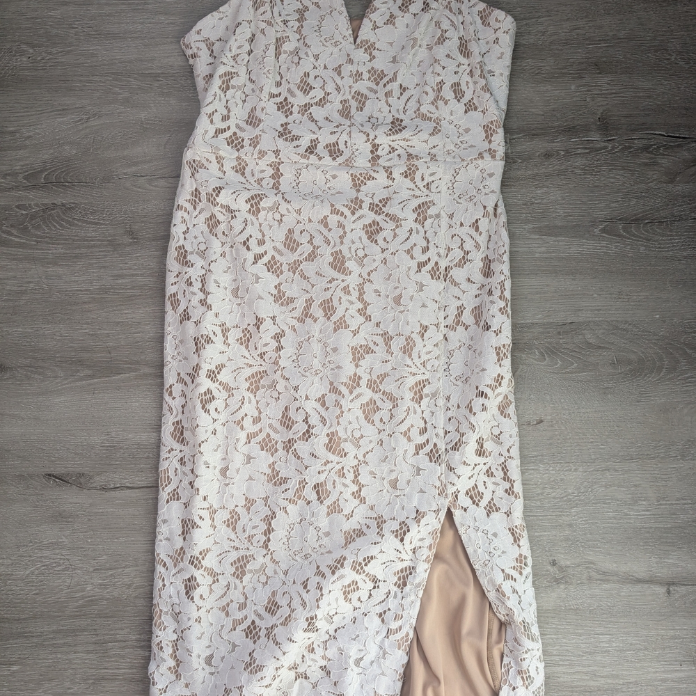 Lulu's White Lace Midi Dress